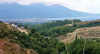 Toskana'ya benzetilen doğal alan çöplerden temizlendi
