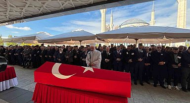Trafik kazasında şehit olan polis memuru Ankara'da son yolculuğuna uğurlandı