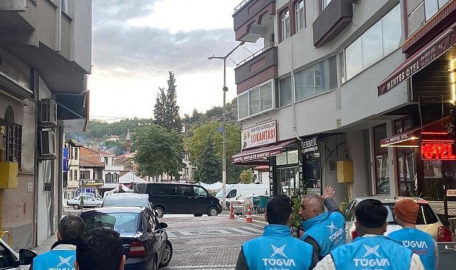 TÜGVA'dan ilçe esnafına "siftah" sürprizi