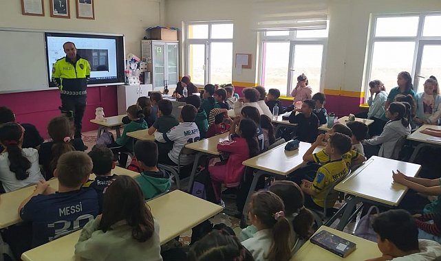 Türkeli'de öğrencilere trafik eğitimi