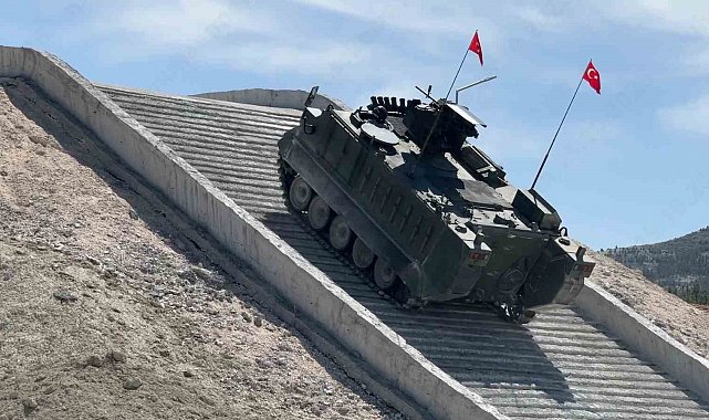 Türkiye'nin ilk elektrikli zırhlı personel taşıyıcısı envanterde