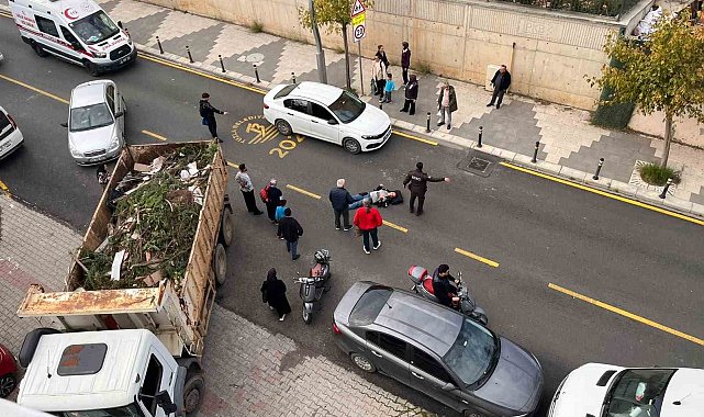 Tuzla'da belediye kamyonu motosikletle çarpıştı: 1 yaralı