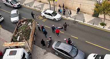 Tuzla'da belediye kamyonu motosikletle çarpıştı: 1 yaralı