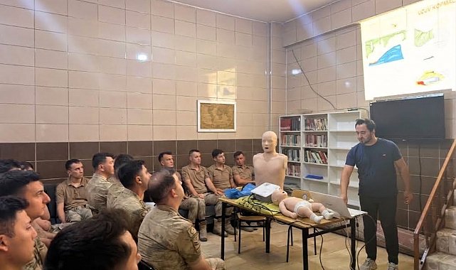 Uludere'de Mehmetçiğe hayat kurtaran eğitim: 66 jandarma personeline uygulamalı ilk yardım