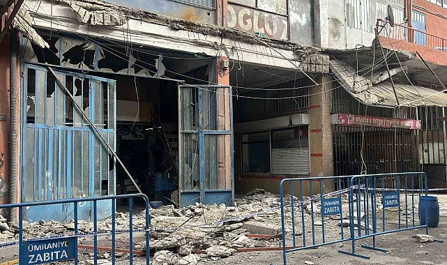 Ümraniye'de sanayi sitesinde balkon çöktü: 3 yaralı