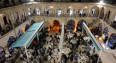 UNESCO müzik şehirleri toplantısı Tarihi Barutçu Hanı'nda sıra gecesiyle sona erdi