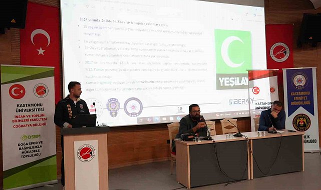 Üniversite öğrencilerine dijital dünyanın tehlikeleri anlatıldı