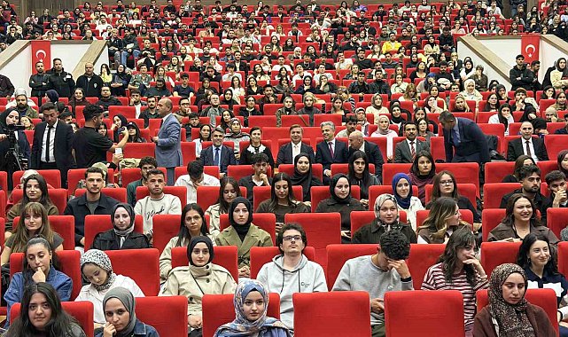 Üniversitelilere iş fırsatı: 869 kişi alınacak