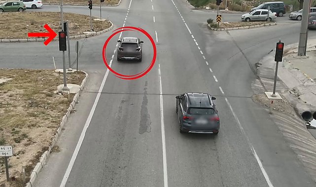 Uşak'ta kırmızı ışık ve emniyet kemeri denetimleri sürüyor