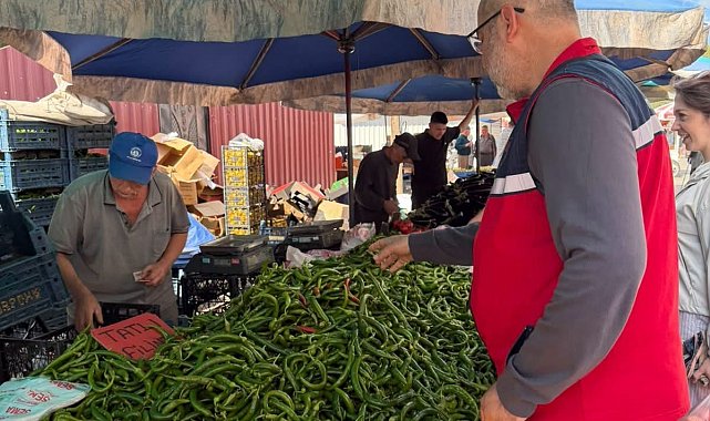 Uşak'ta semt pazarlarında fiyat takibi yapıldı