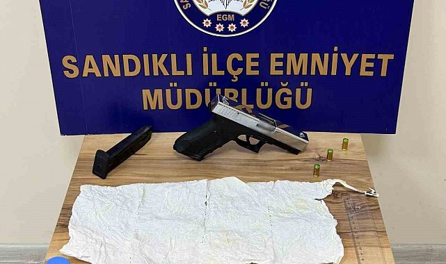 Uyuşturucu madde ile yakalanan 2 kişi tutuklandı