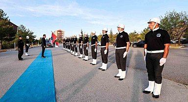 Vali Akmeşe, 807 polis adayıyla derste buluştu