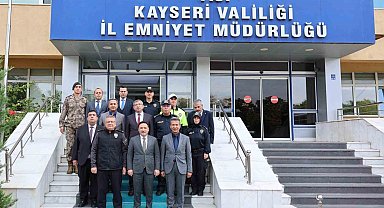 Vali Çiçek'ten İl Emniyet Müdürü Ergen'e hayırlı olsun ziyareti