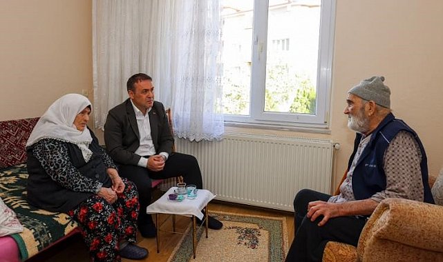 Vali Sözer, yaşlı çiftle bir araya geldi