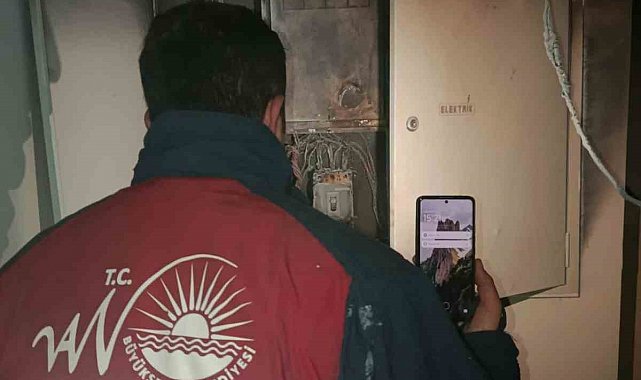 Van'da otelde çıkan yangın paniğe neden oldu
