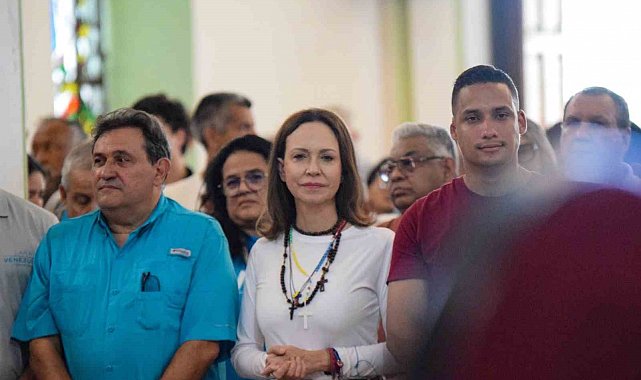Venezuelalı muhalif lider Maria Corina Machado yaklaşık 1 yıl sonra ülkesine döndü