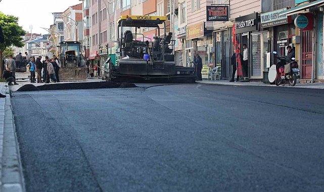 Vezirköprü'de sıcak asfalt çalışması