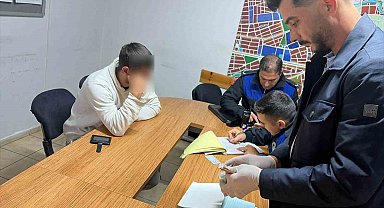 Yalan söyleyerek tramvayda para toplayan dilenciye zabıta engeli