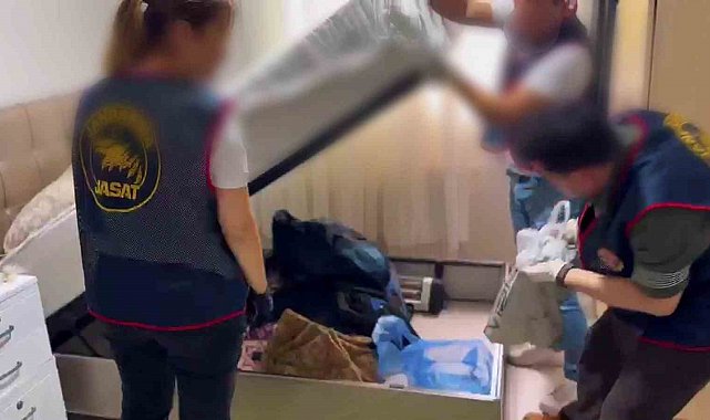 Yatağın altından 4 buçuk kilogram uyuşturucu madde çıktı