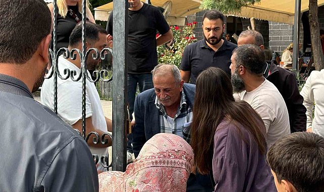 Yediği kuru yemişler nefes borusuna kaçan şahıs, "Heimlich" manevrasıyla hayata tutundu