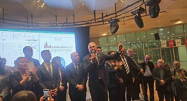 Yeni Parti Bursa'da Nihat Yeşiltaş güven tazeledi