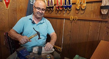 Yılların takunya ustası plastiğe direniyor
