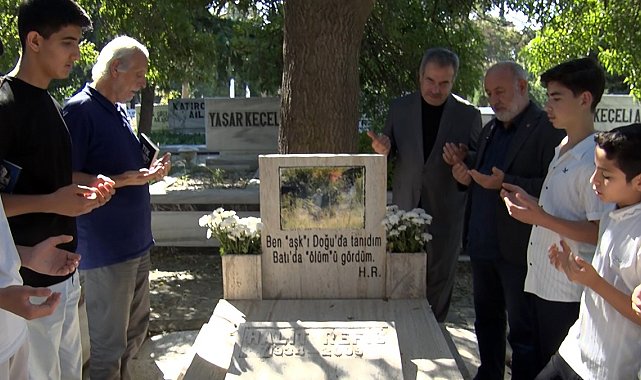 Yönetmen Halit Refiğ, vefatının 17'nci yıl dönümünde kabri başında anıldı