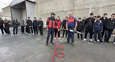 Yüksekova'da İtfaiye Haftası renkli ve bilinçlendirici etkinliklerle sona erdi