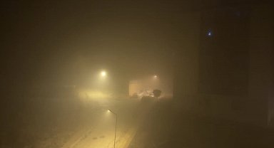 Yüksekova'da yoğun sis: Görüş mesafesi 10 metreye düştü