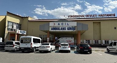 Yüksekova'ya atanan 4 hekim göreve başladı