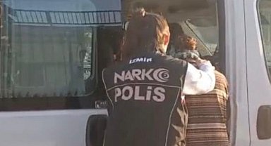 Zehir taciri suçüstü yakalandı: 22 yılla aranan firari çıktı