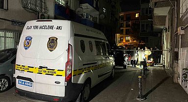Zeytinburnu'nda ihbar üzerine adrese giden polis ekiplerine ateş açan şüpheli etkisiz hale getirildi