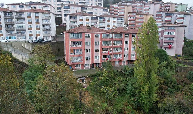 Zonguldak'ta 135 haneli sitede çökme endişesi: "İki yıldır çözüm bekliyoruz"