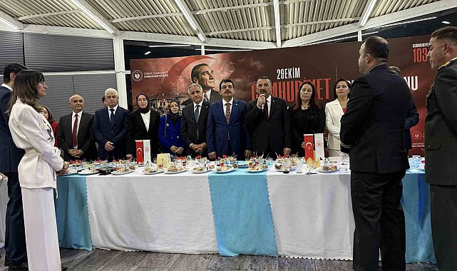 Zonguldak'ta 29 Ekim Cumhuriyet Bayramı resepsiyonu düzenlendi