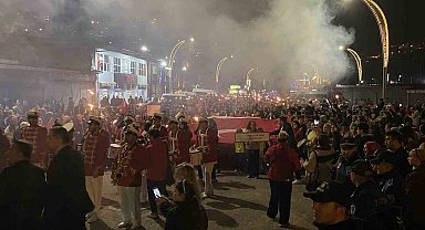 Zonguldak'ta Cumhuriyet Bayramı'nda fener alayı coşkusu