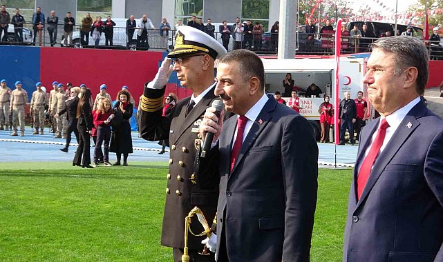 Zonguldak'ta Cumhuriyet'in 103. yılı törenlerle kutlandı