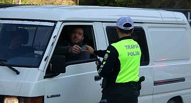 Zonguldak'ta eş zamanlı trafik denetimi: Kurallara uymayan sürücülere ceza