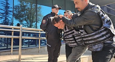 Zonguldak'ta eşini ve ona yardım etmek isteyen genci vuran şüpheli tutuklandı