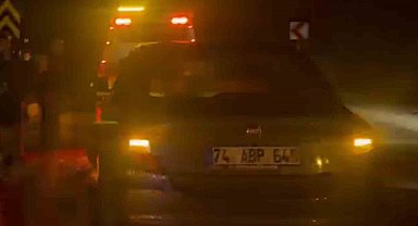 Zonguldak'ta iki araç kavşakta çarpıştı