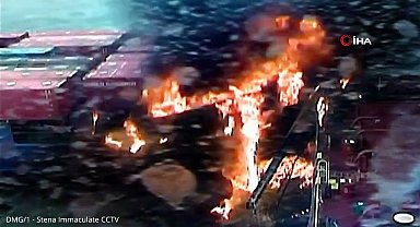 Kuzey Denizi'nde kargo gemisinin petrol tankerine çarptığı anın görüntüsü ortaya çıktı